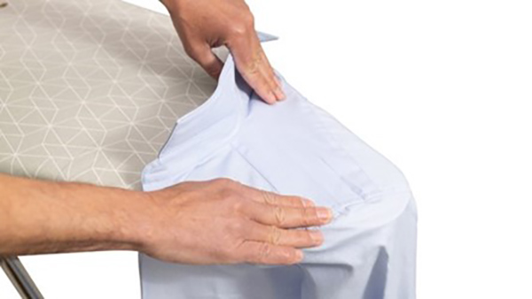 Planchar camisas: repasar hombros